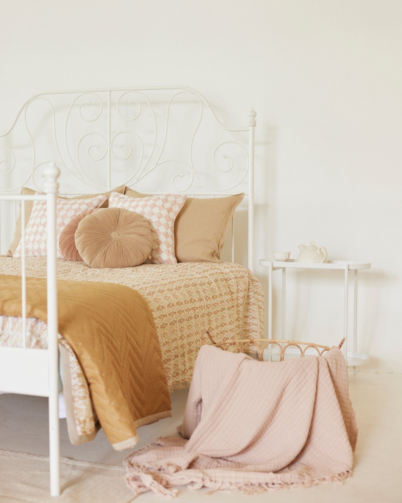Chevron Ochre Quilted Bedding Set