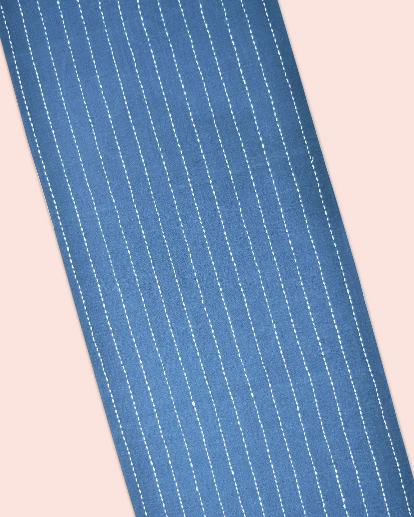 SIRIMIRI - Dining Set Of Table Runner And 8 Table Mat - Veaves