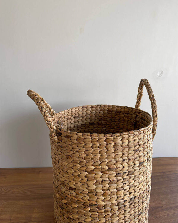 Storage basket 