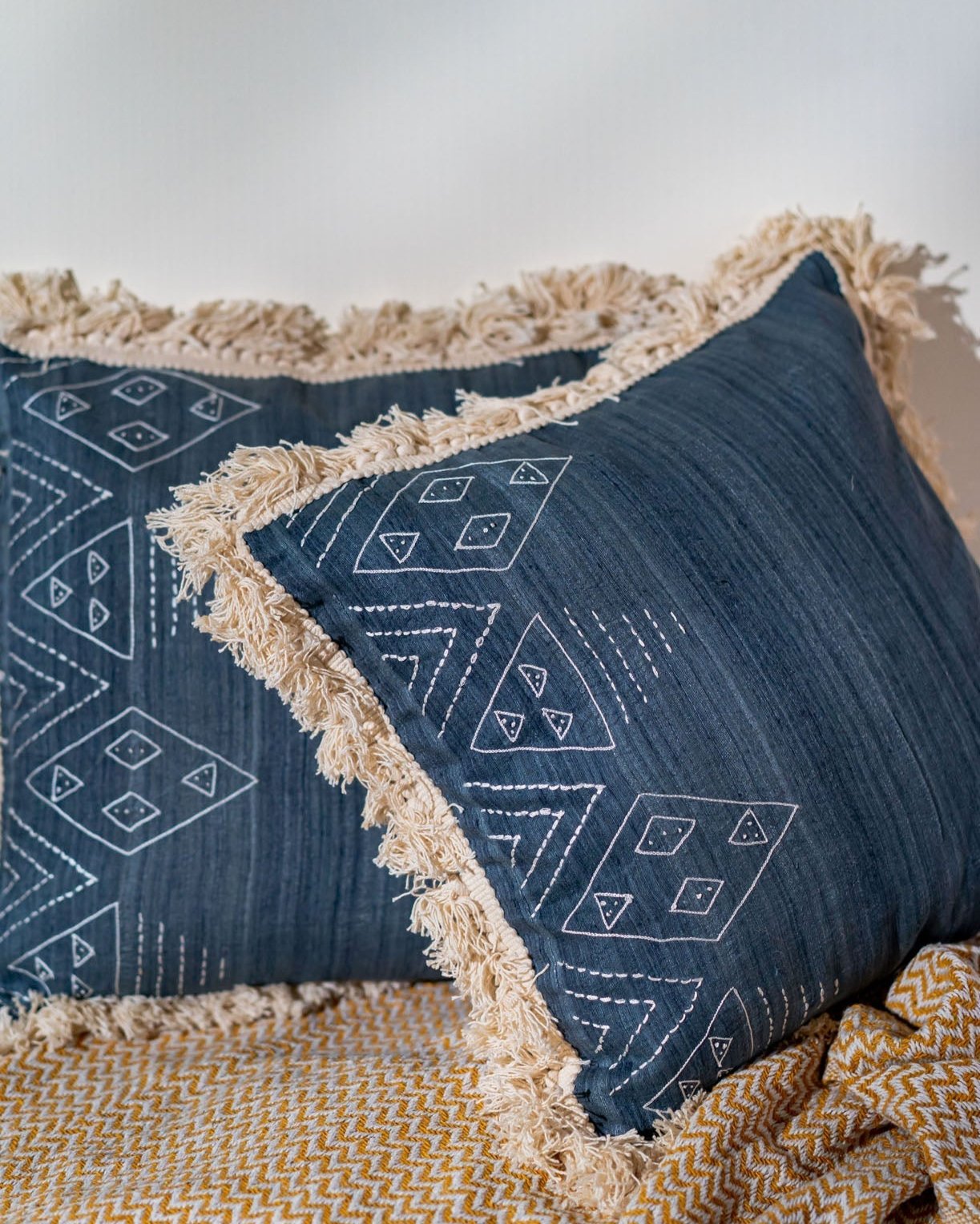 Mirar Fijamente handmade Cushion Set of 2