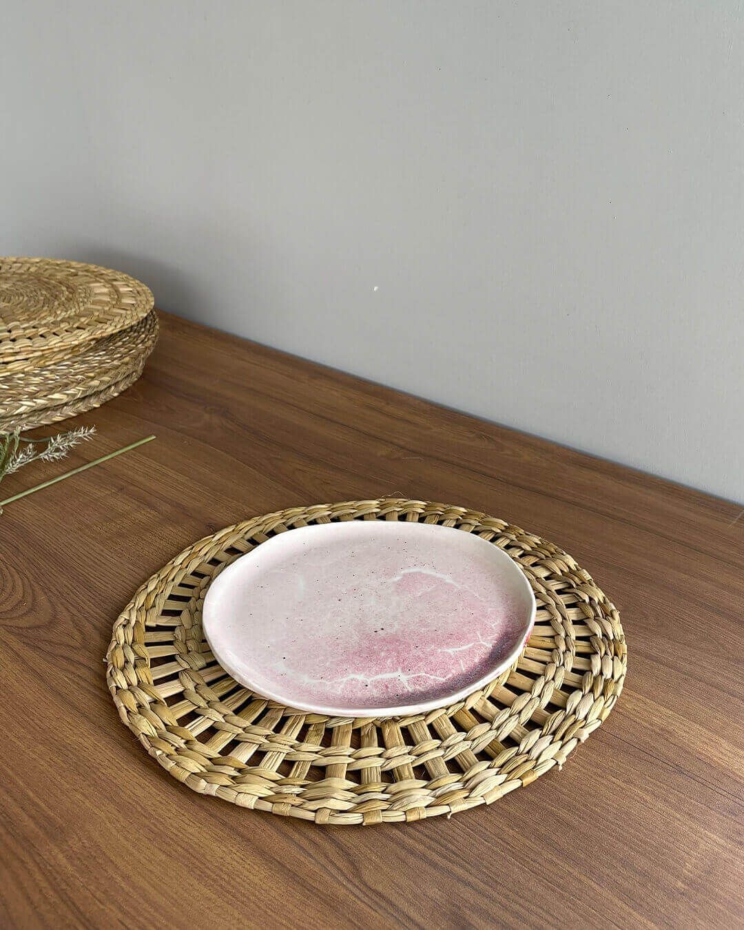 Handwoven wicker placemats by Kolus Online
