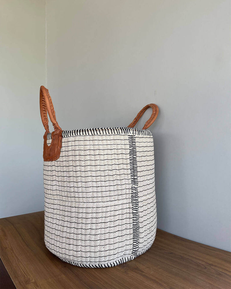 White cotton basket by Kolus Online