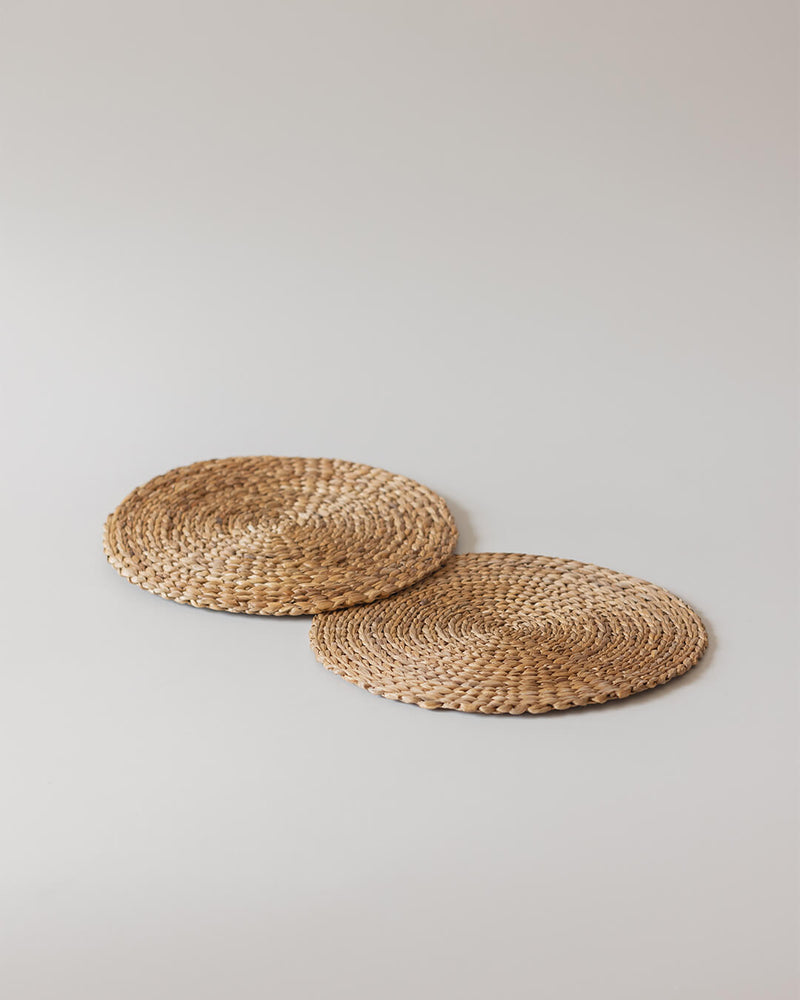 Wicker placemats and tablemats by Kolus Online