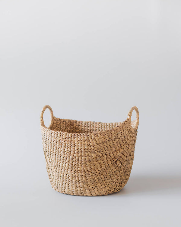 Wicker laundary basket by Kolus Home