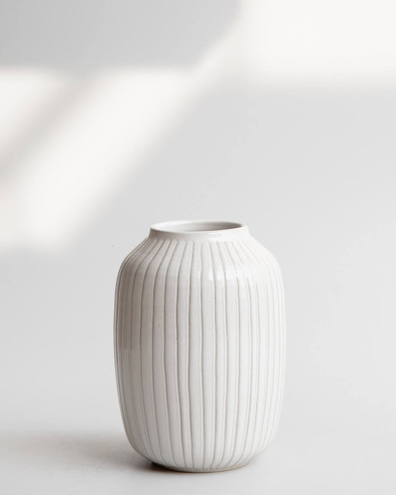 Kolus Cosmos white vase 
