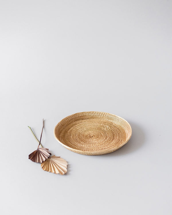 Round Wicker tray online